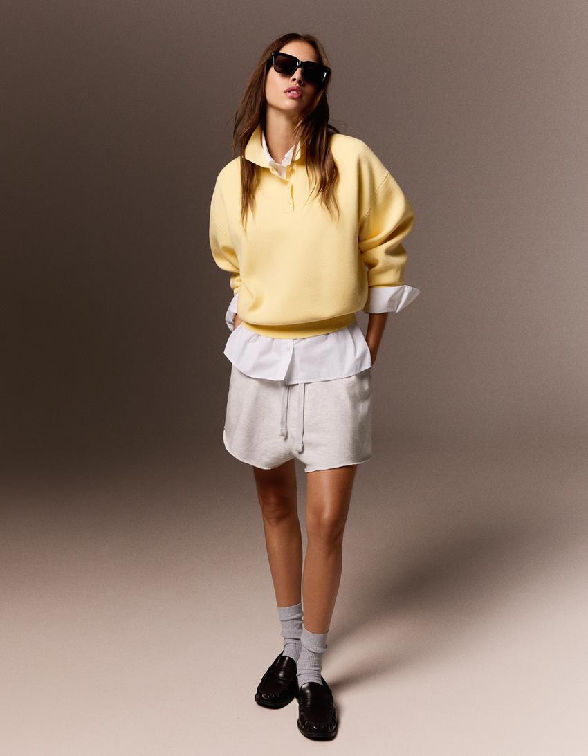 Sweter oversize z kołnierzykiem typu polo-Żółty