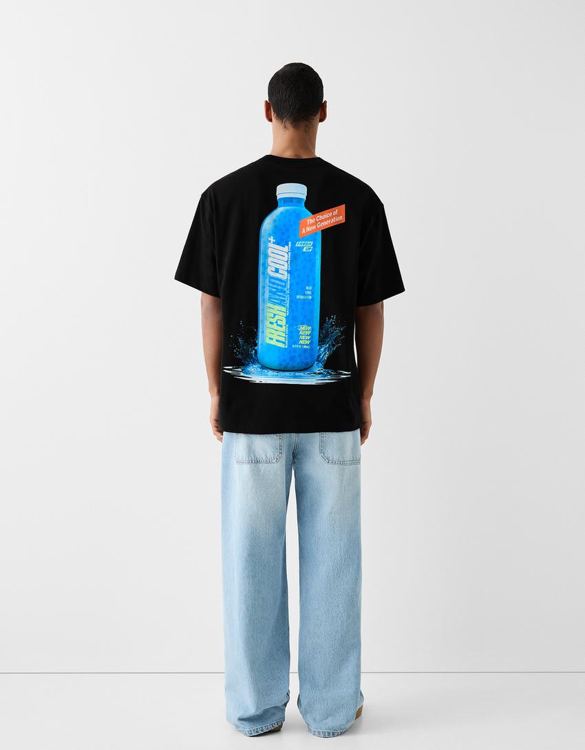 تيشرت بقصّة مربعة وأكمام قصيرة وطبعة-أسود-1