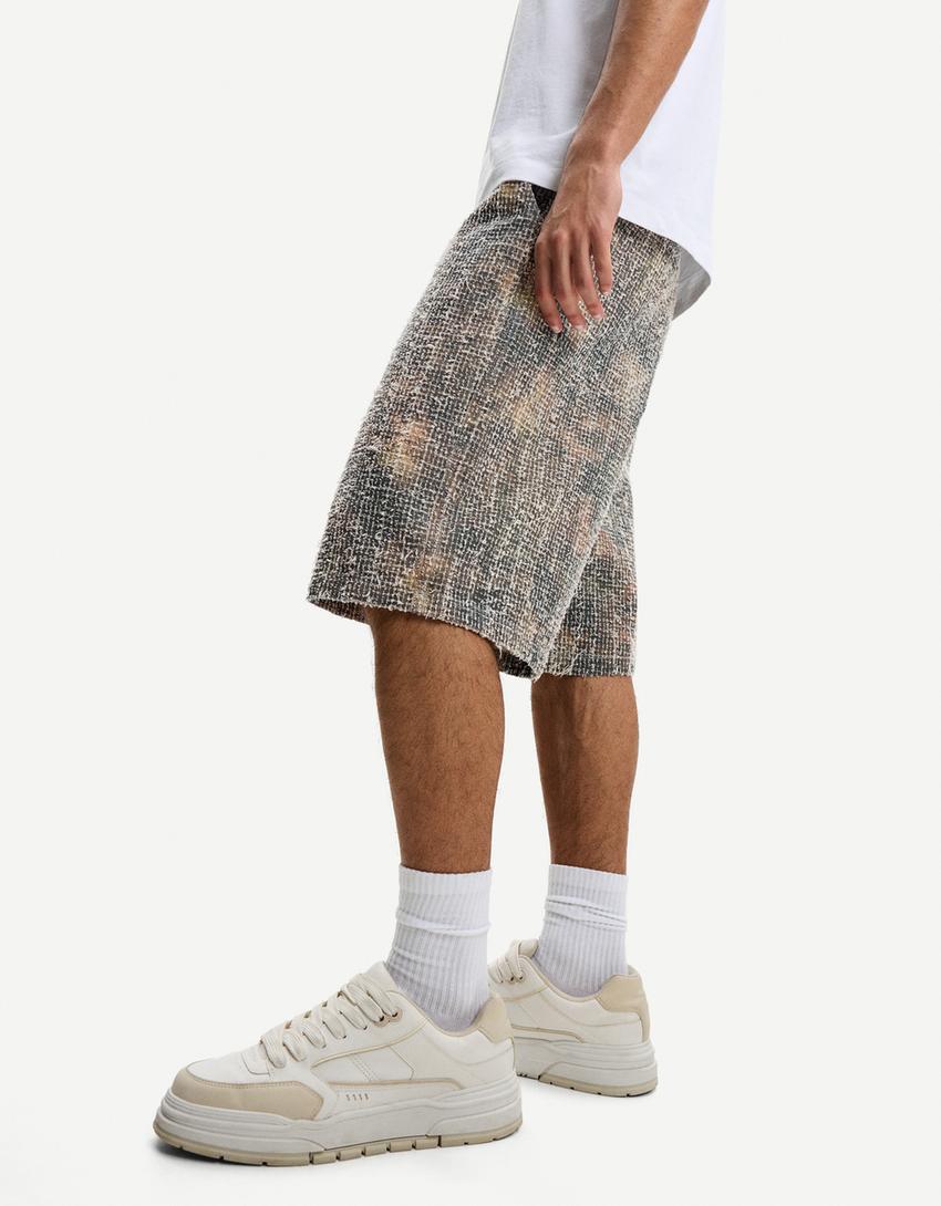 Bermuda skater print