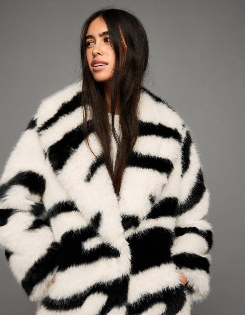 Casaco efeito de pelo animal print-Branco