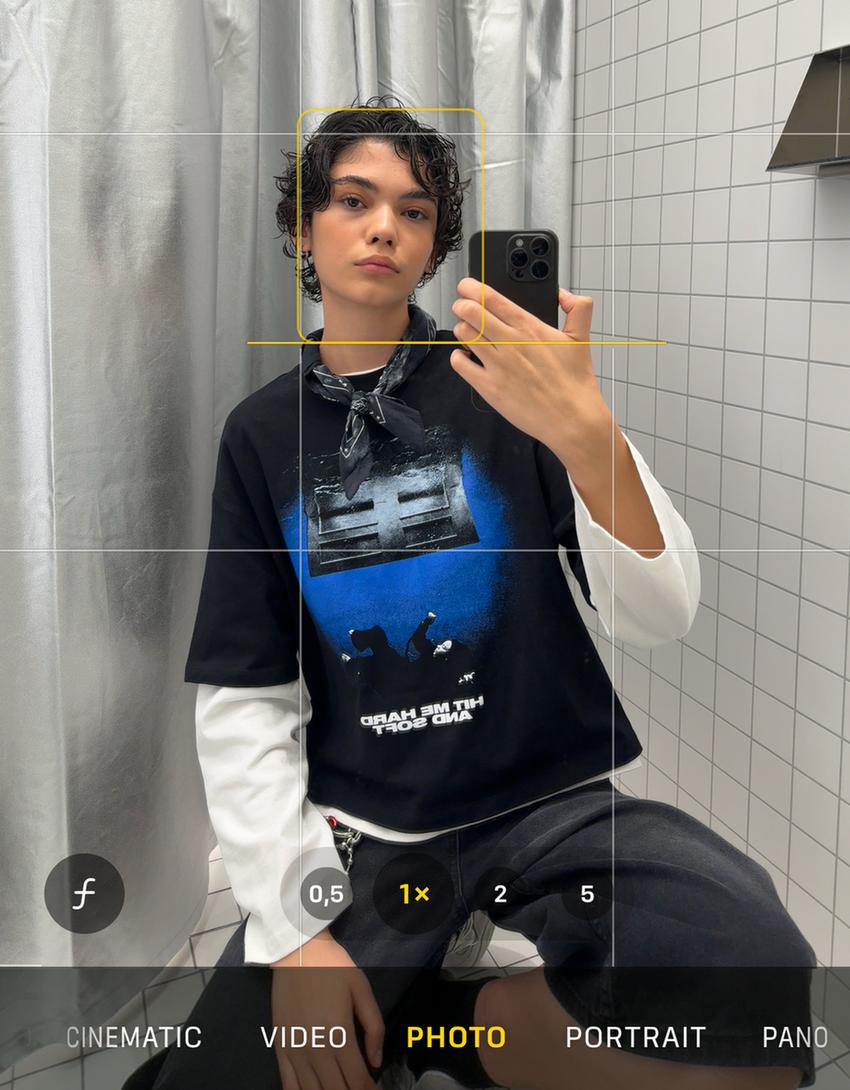 Camiseta Billie Eilish manga corta print-Negro