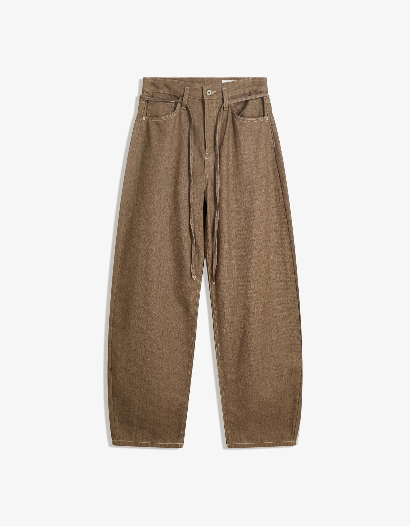 Bershka jeansy o kroju baggy z paskiem brązowy