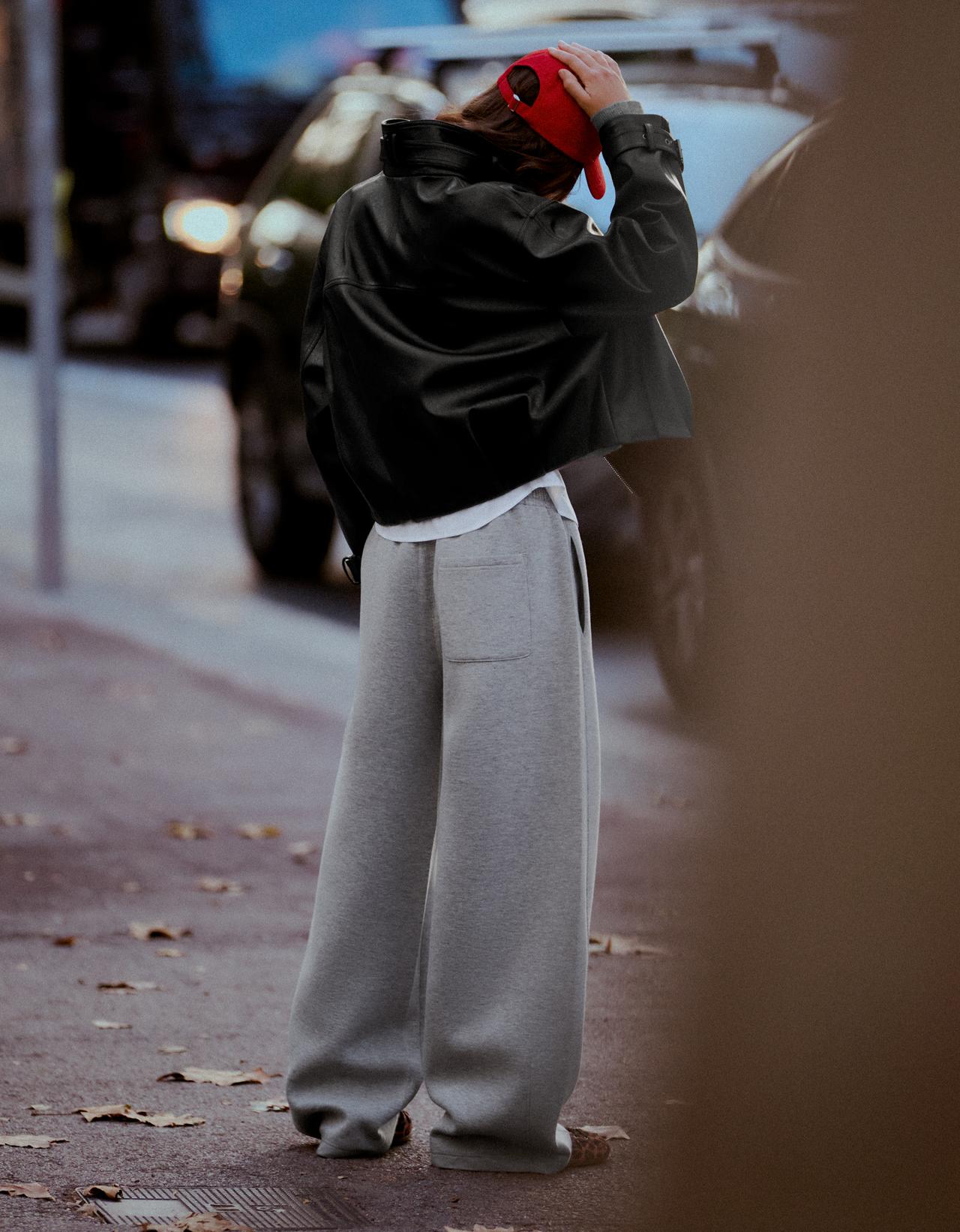 Scuba fabric barrel trousers — Grey