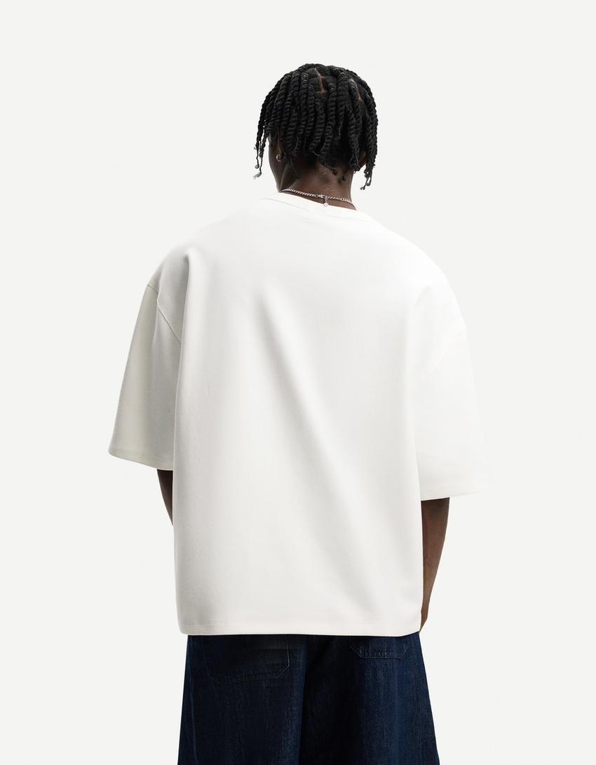 Κοντομάνικη μπλούζα oversize interlock-Υπόλευκο