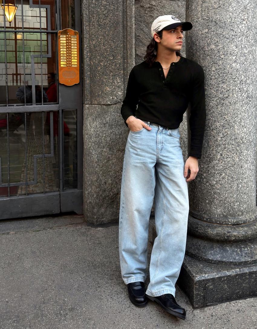 Straight-leg jeans-Light blue