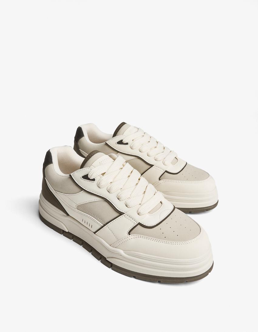 Sneaker mit dicker Sohle-Kombiniert