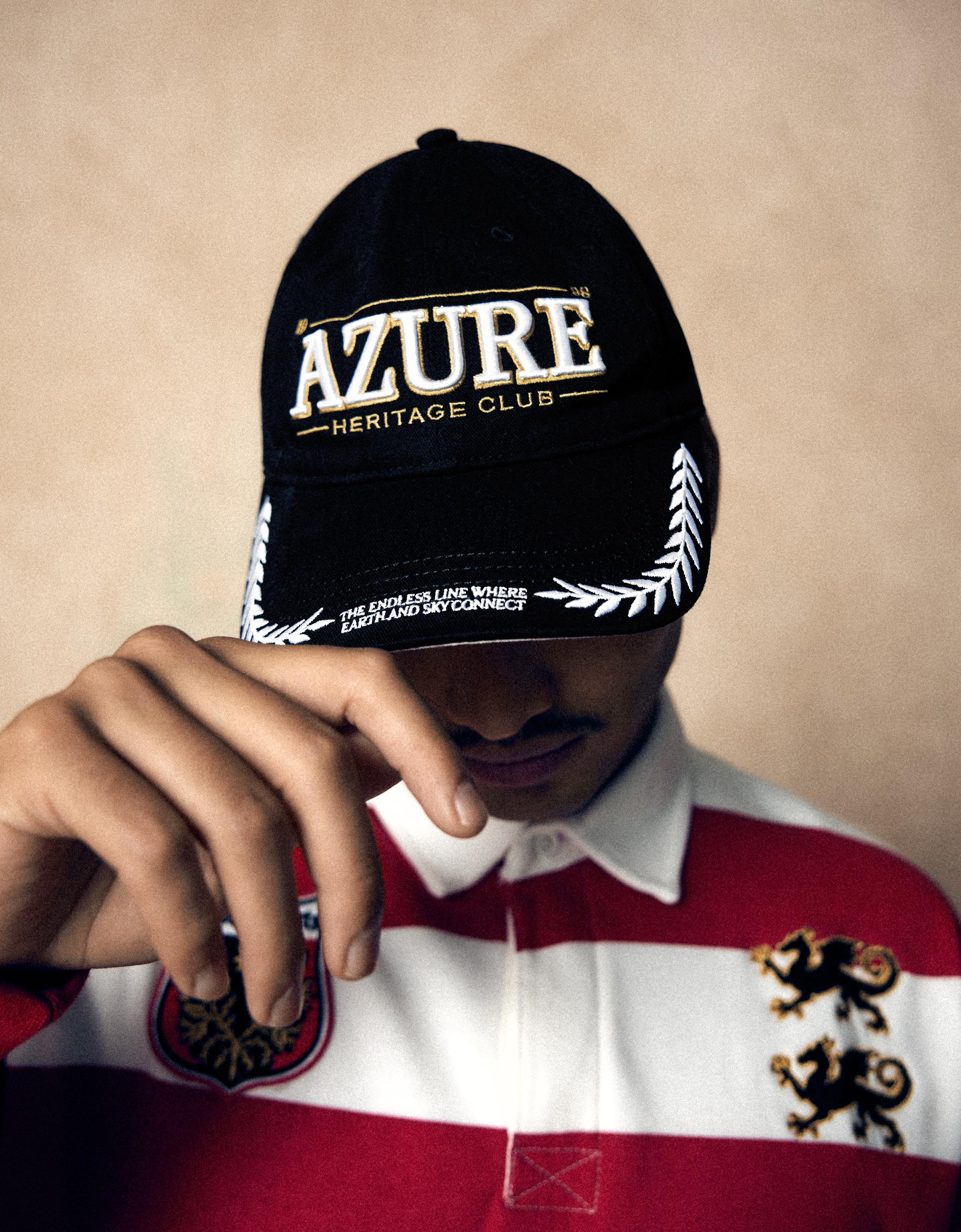 Embroidered cap — Black