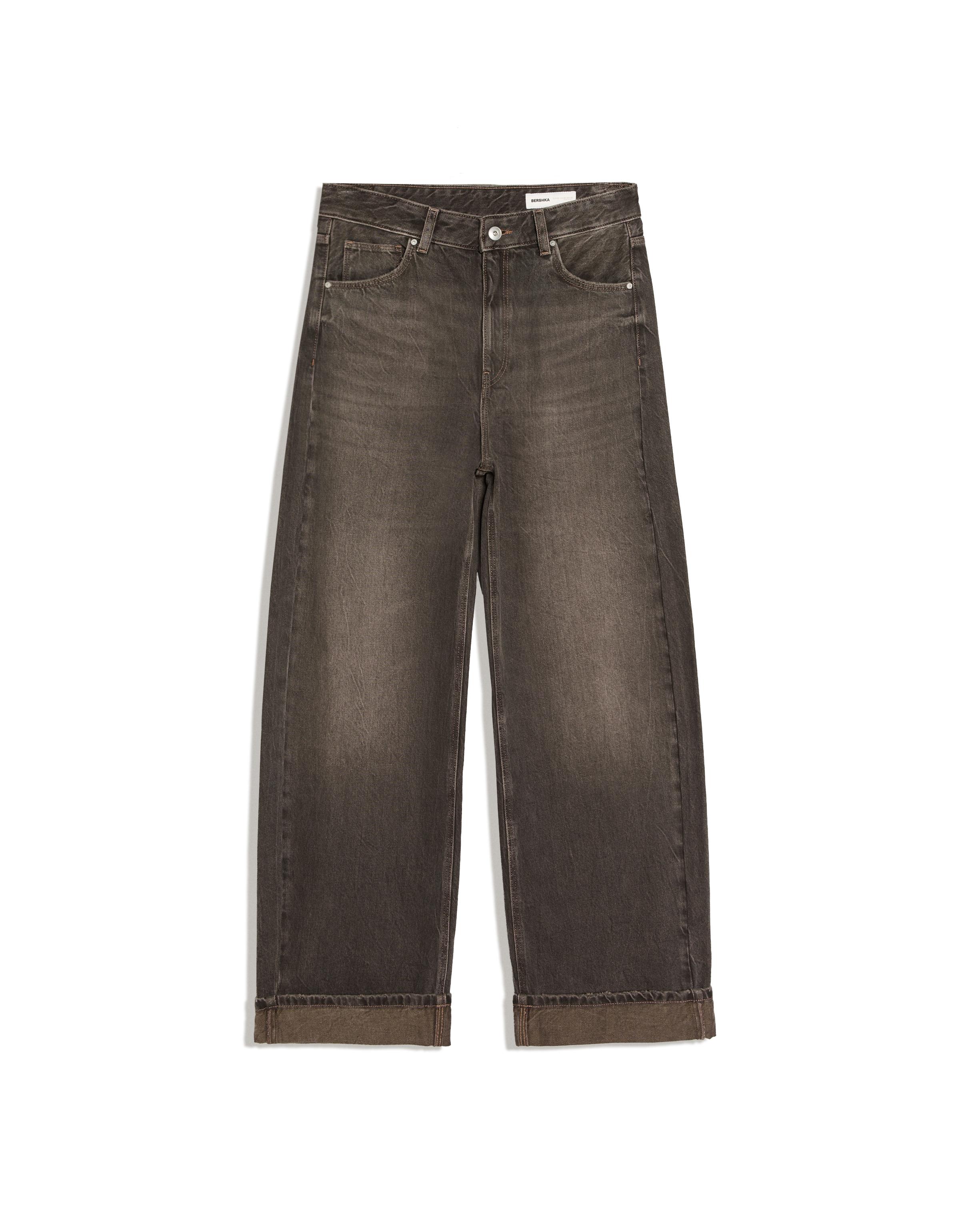 Ripped balloon fit jeans with back buckle — Black