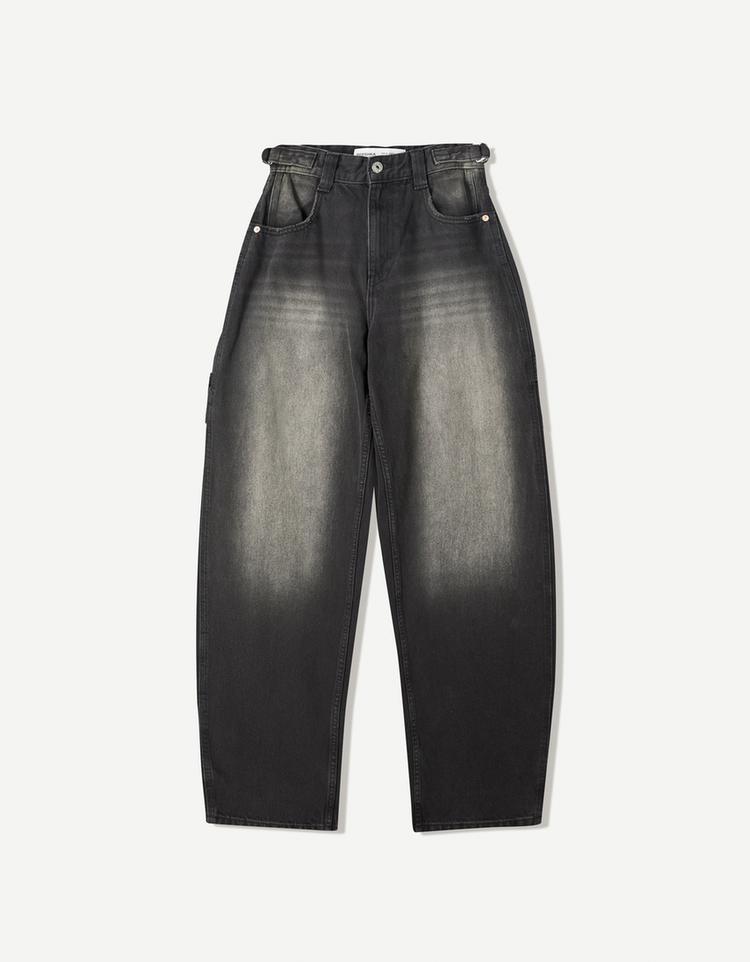 Adjustable balloon fit carpenter jeans