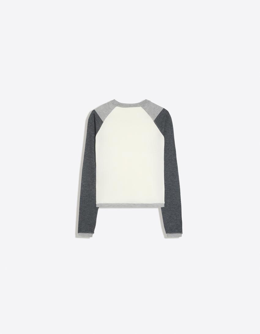 Round neck raglan sweater-Grey