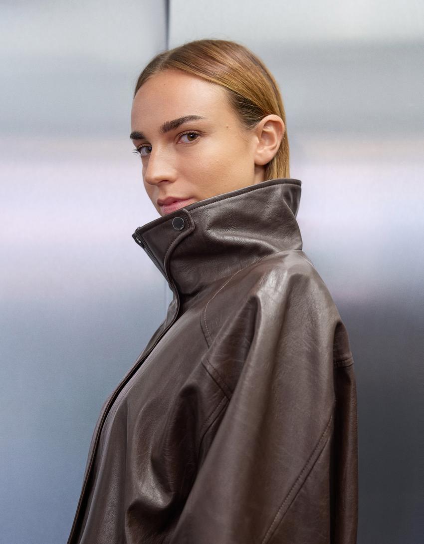 Veste oversize en similicuir-Marron-2