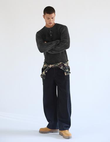 Washed-effect henley jumper — Black 4