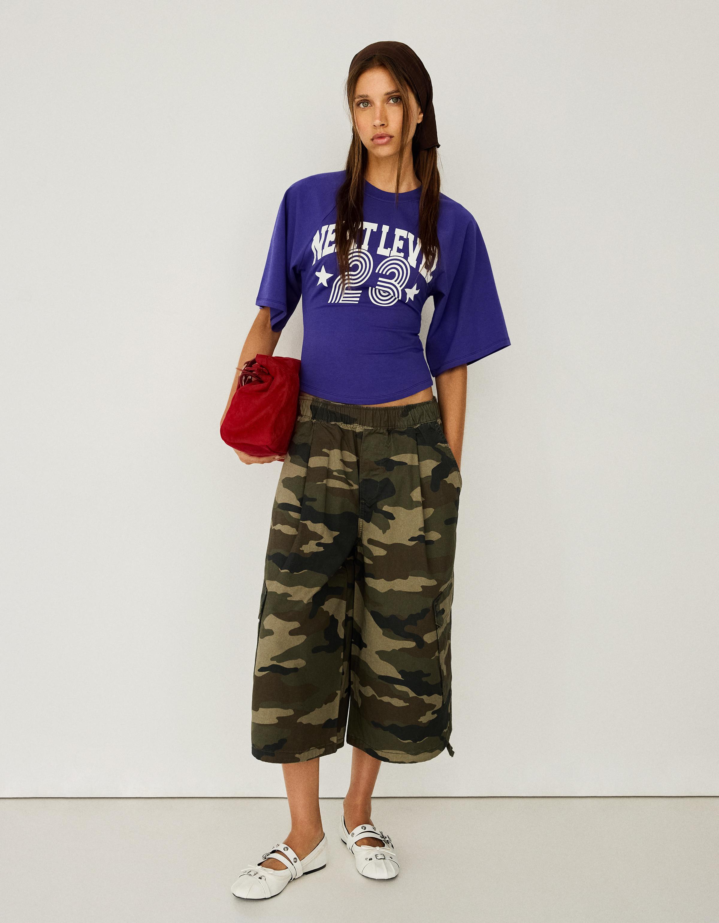 Printed cargo Bermuda shorts — Khaki