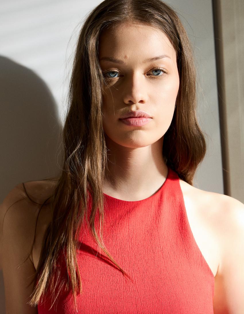 Mini haljina s američkim izrezom-Crvena