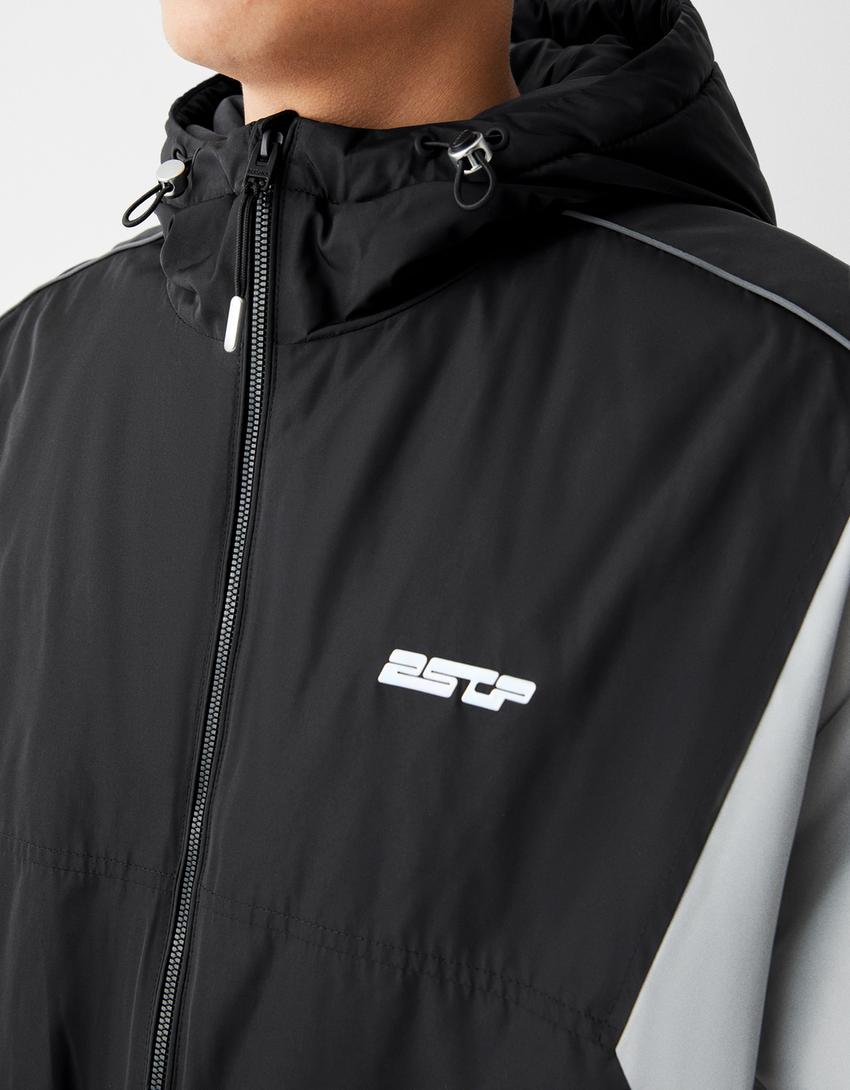 جاكيت تقني بكتل لونية وغطاء رأس-رمادي داكن-5