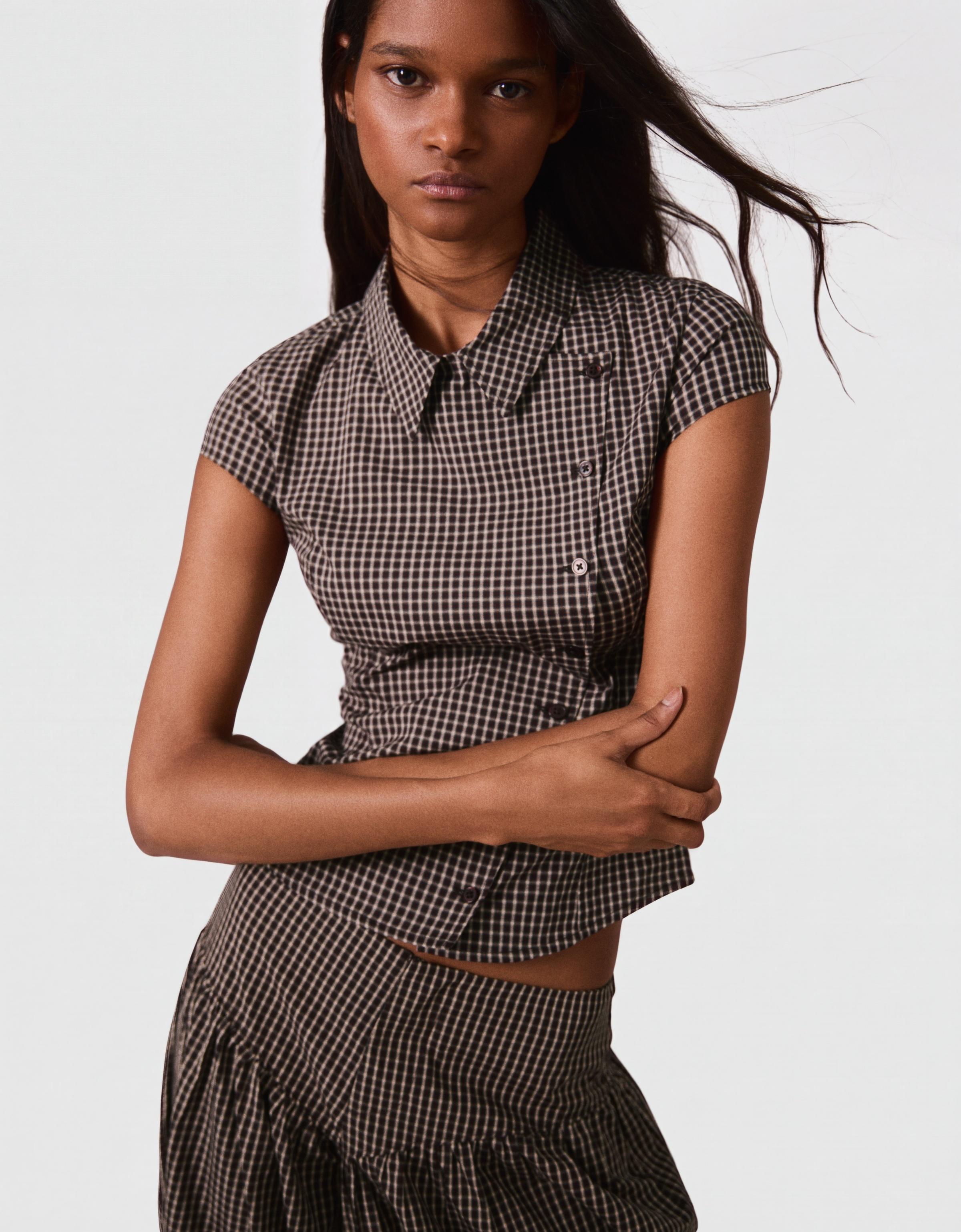 Short sleeve cross-button shirt — Maroon