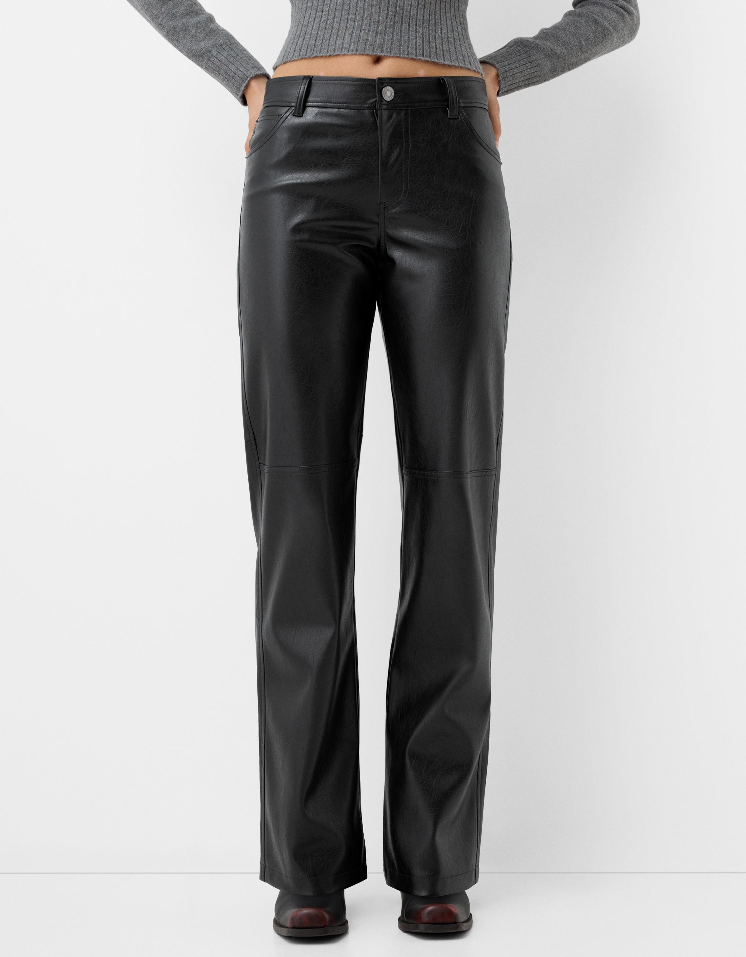 Bershka Straight-Cargohose Aus Kunstleder Damen M Schwarz