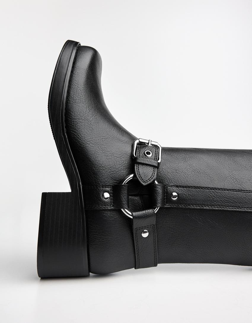 Bota plana biker-Negro