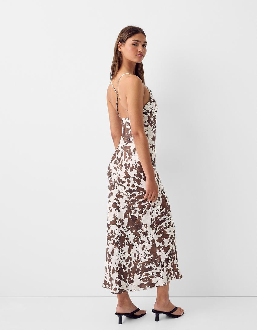 فستان متوسط الطول بحمالات وطبعة حيوانية-بني-2