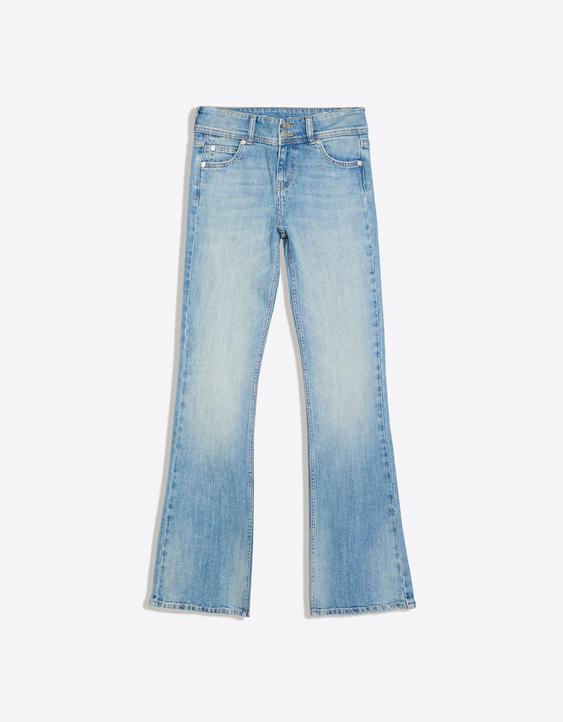 Jeansy o kroju bootcut