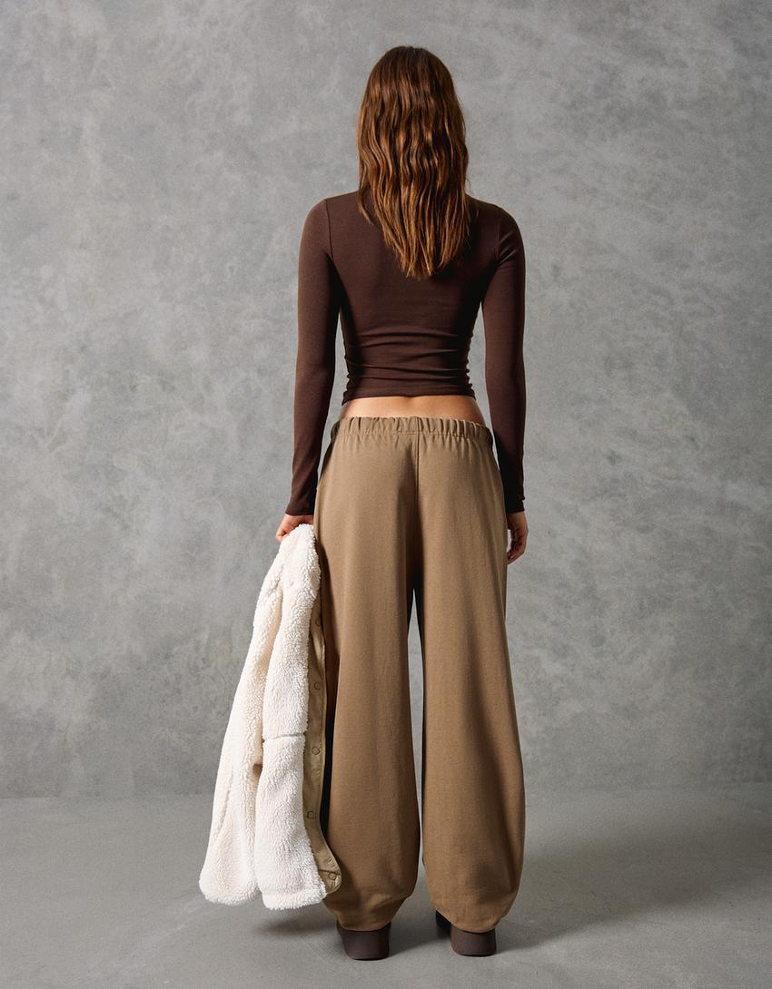 Pantalón jogger felpa bordado-Camel