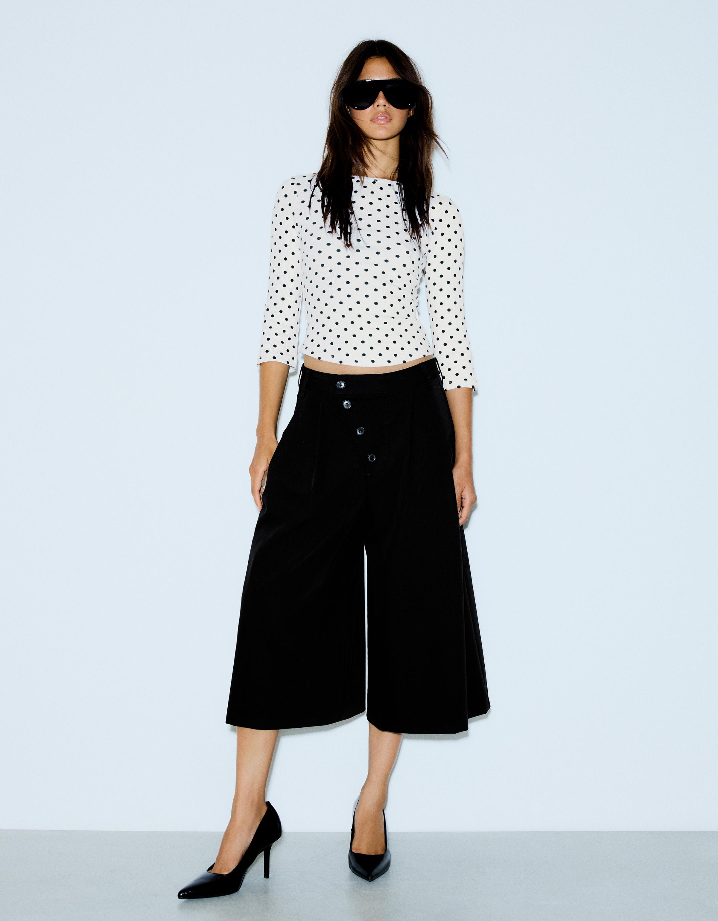 Boat neck long-sleeve T-shirt — White / Black