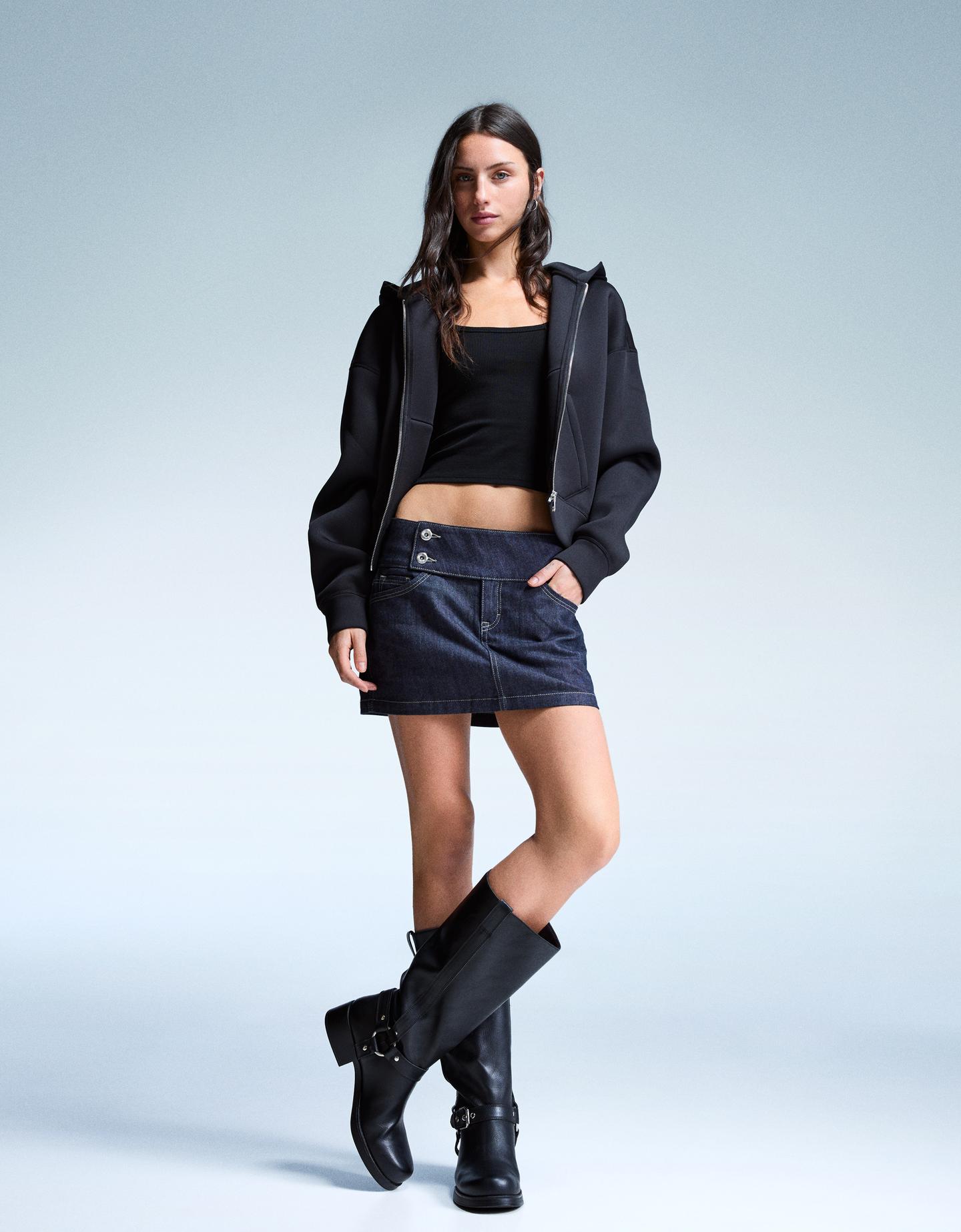 Bershka rozpinana bluza oversize z efektem neoprenu czarny