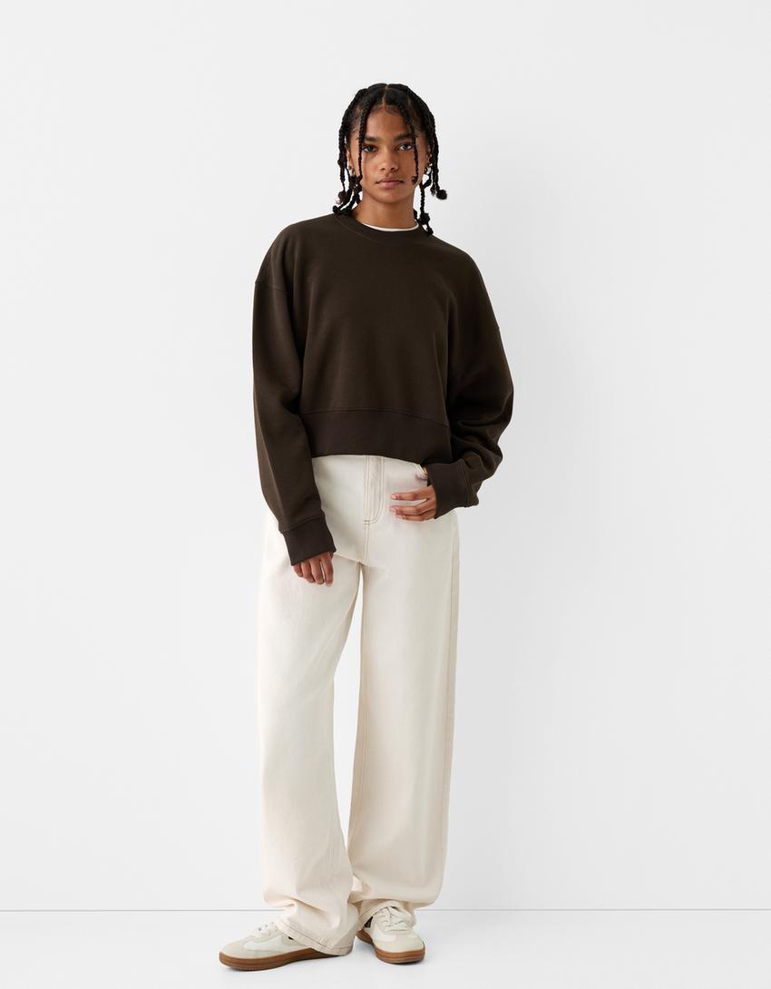 سويت شيرت أساسي-بني-3