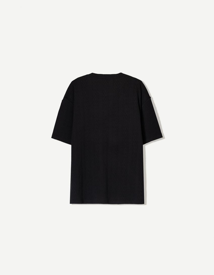 Textured T-shirt with long sleeves-Black