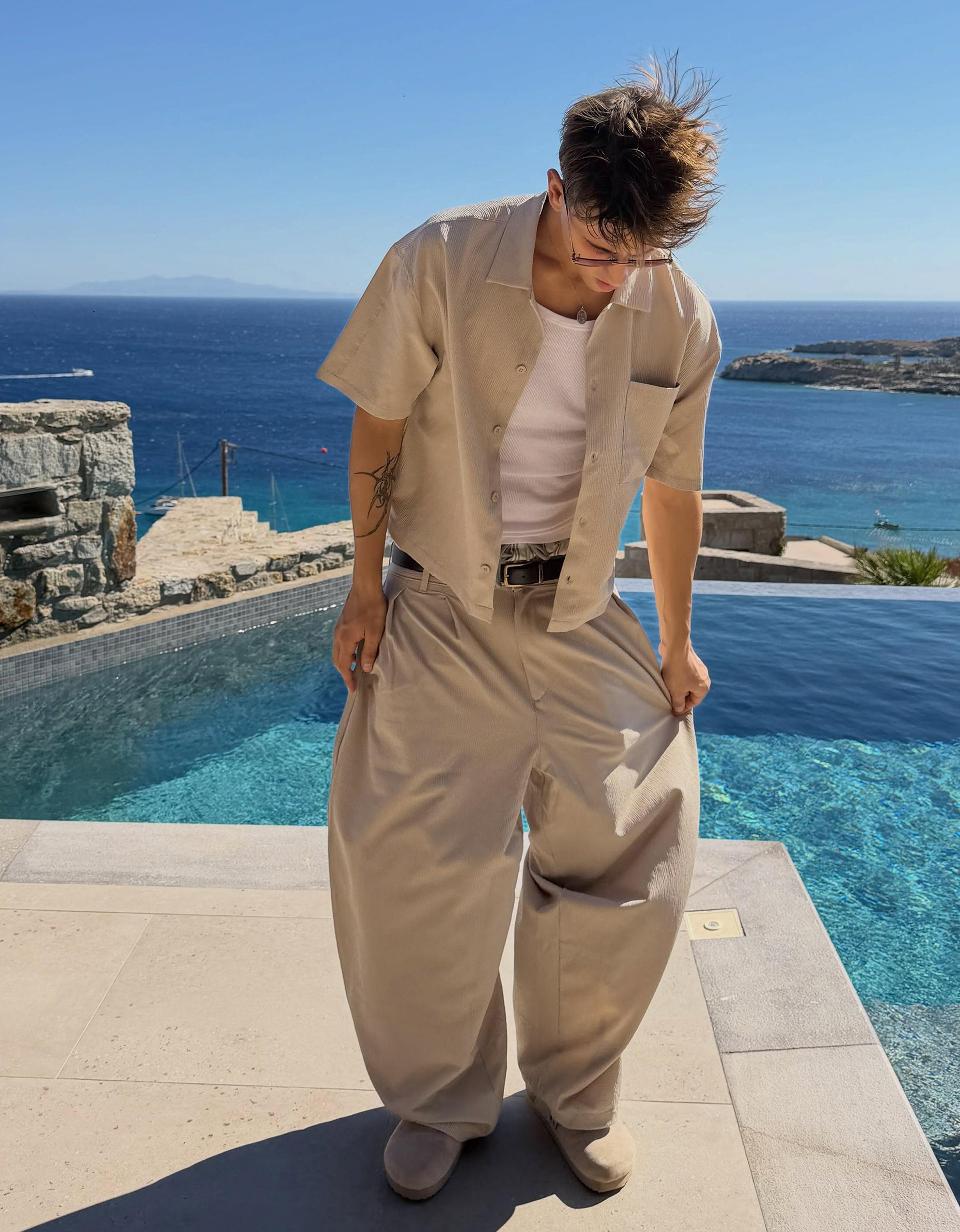 Bershka Camisa Manga Corta Boxy Plisada Hombre L Arena