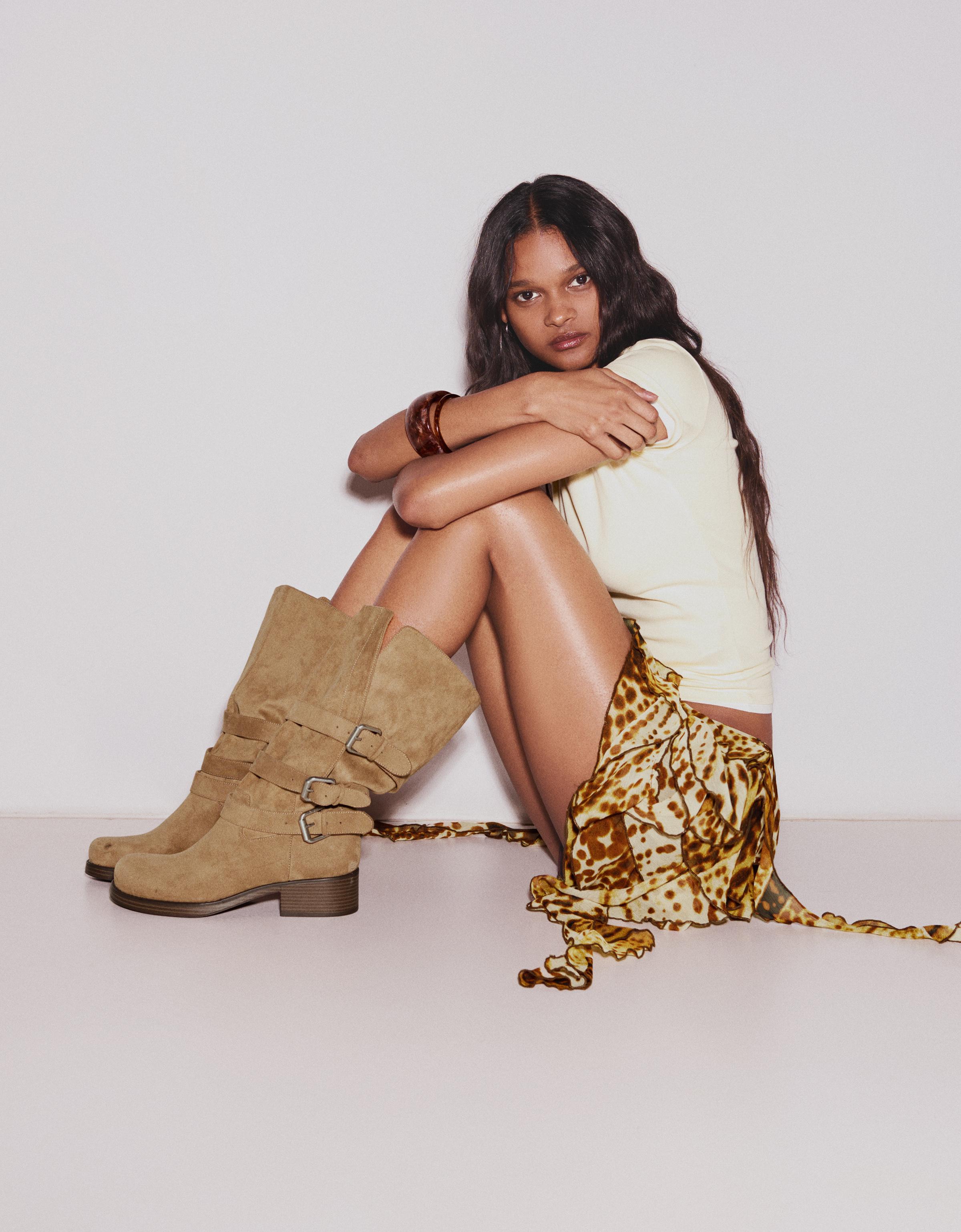 BUCKLED BIKER BOOTS — BEIGE