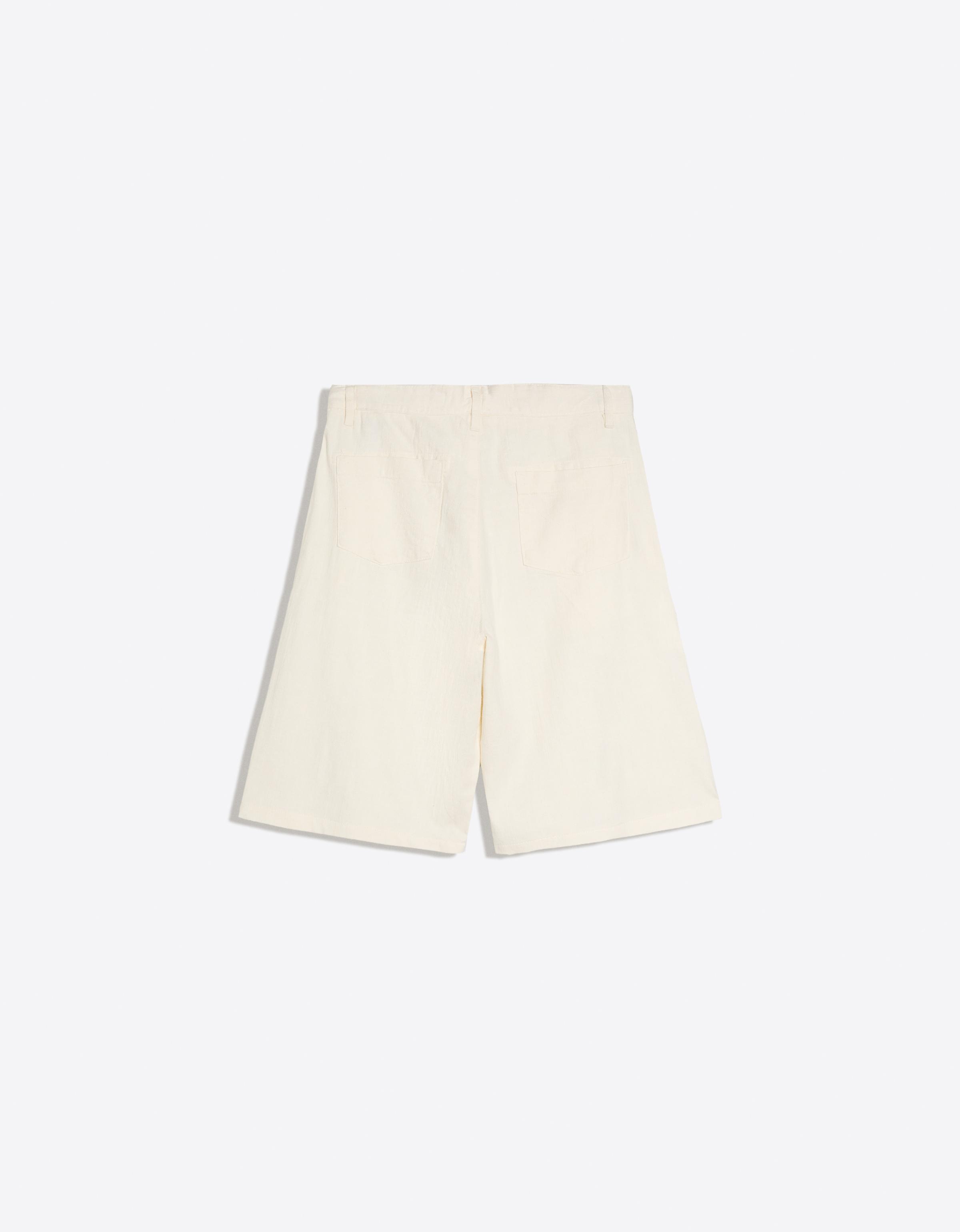Super baggy linen Bermuda shorts — Off white
