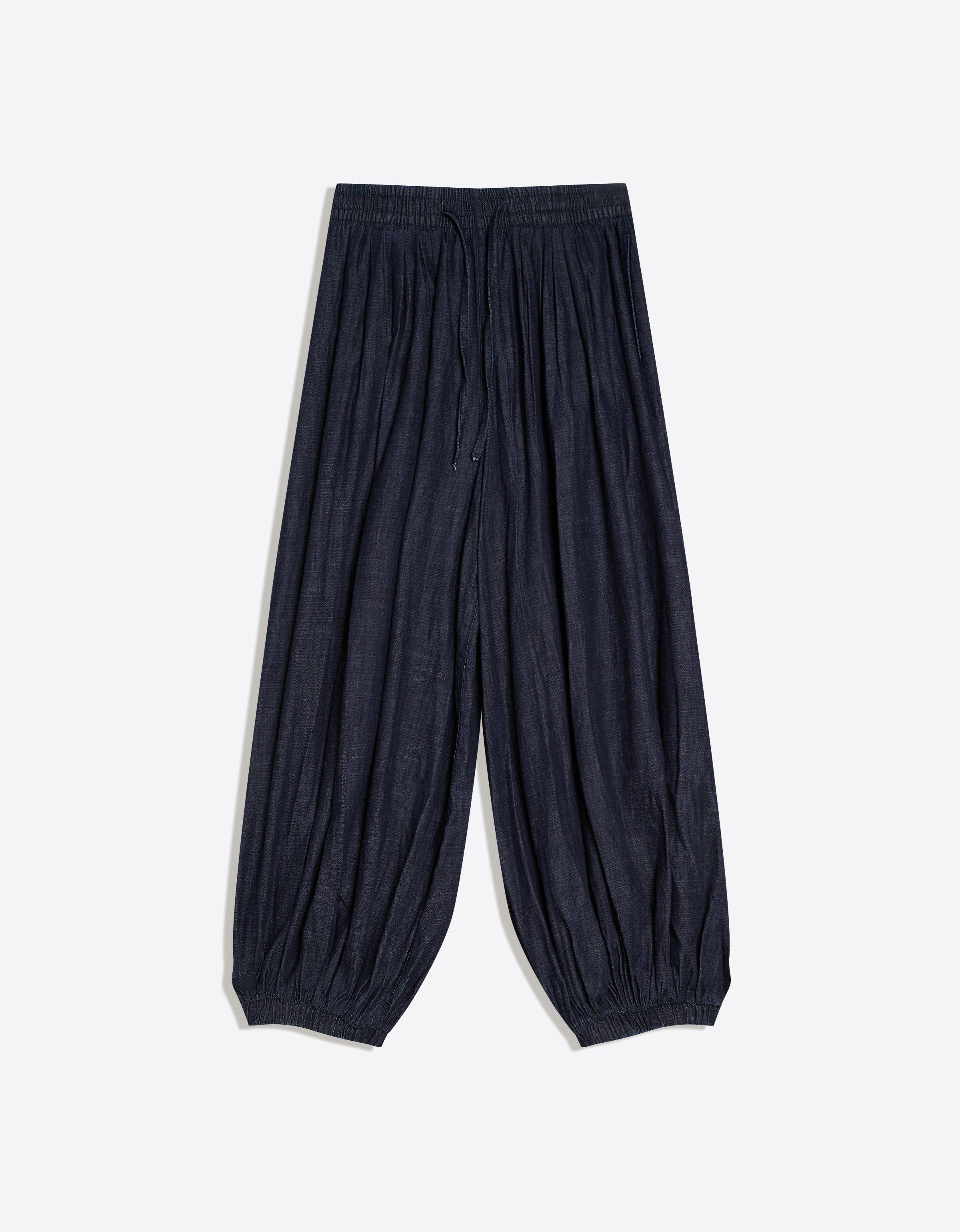 Low-rise balloon jeans