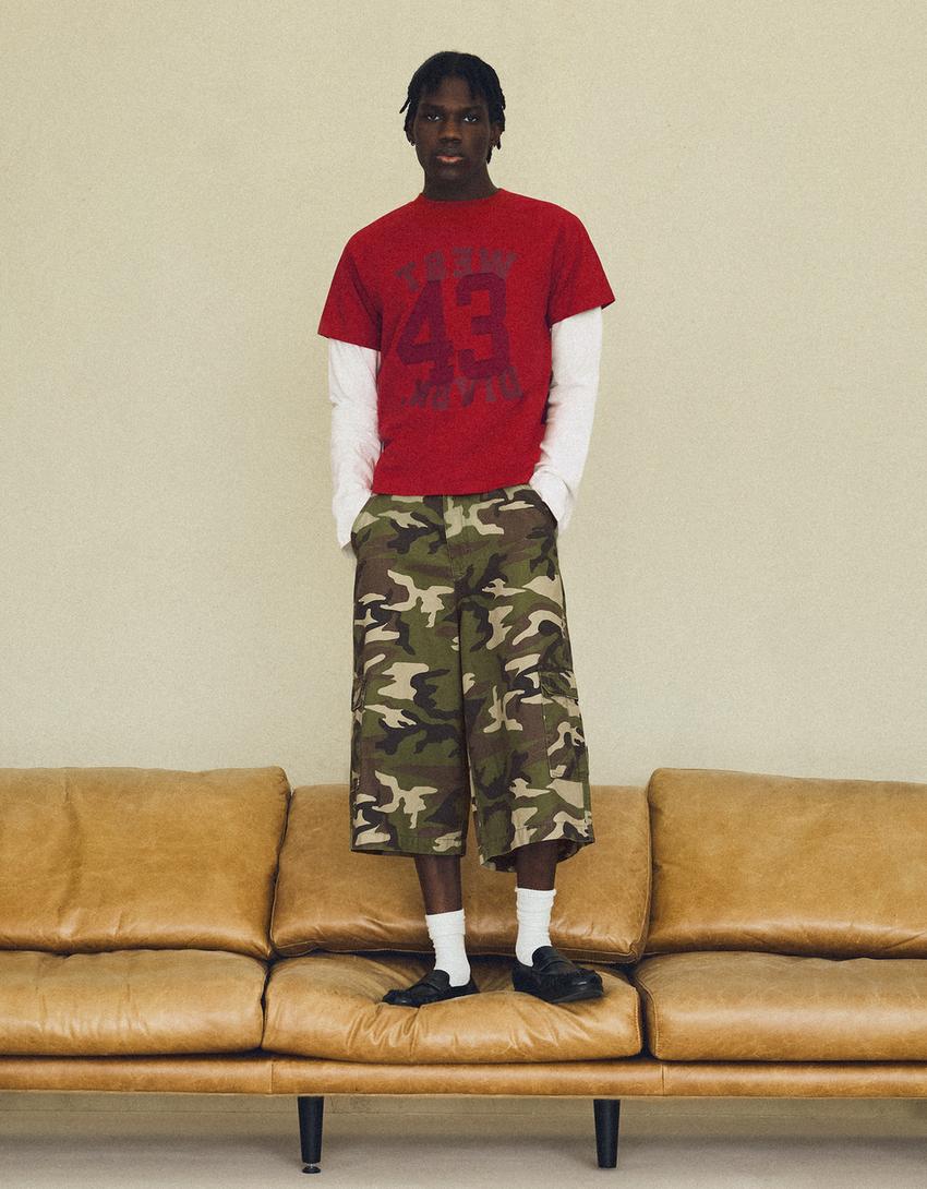 Barrel-fit jorts with print-Khaki