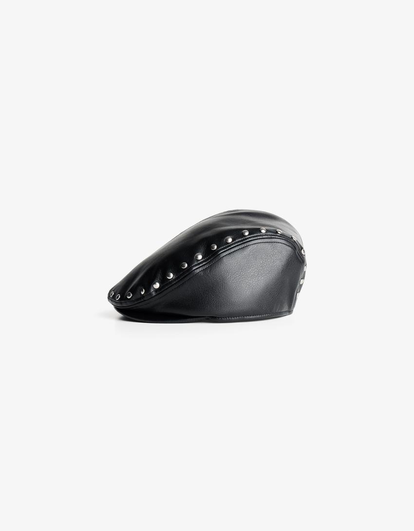 Baret met leereffect en studs-Zwart