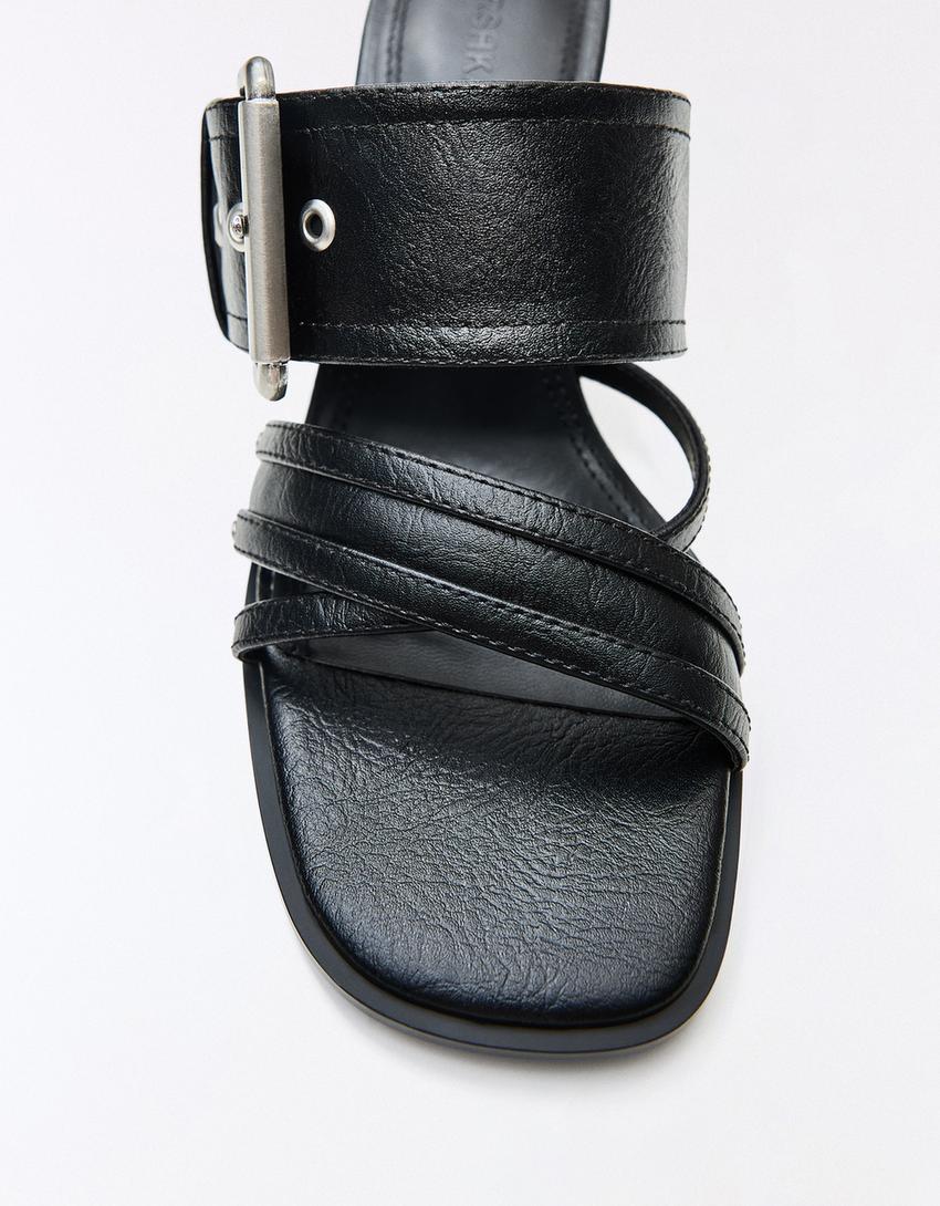 SANDALIA TACON MULE HEBILLA-Negro