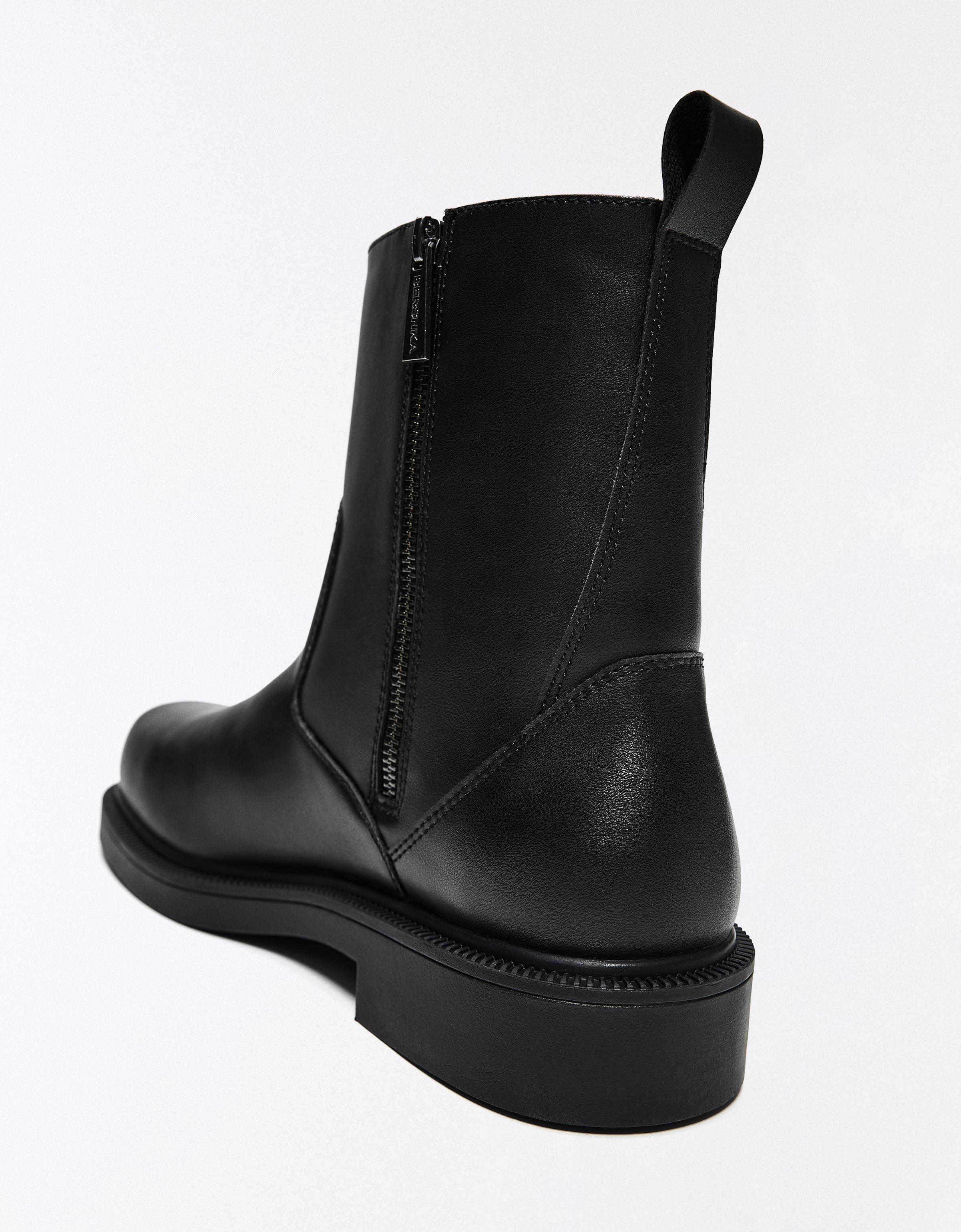 Casual ankle boots — BLACK