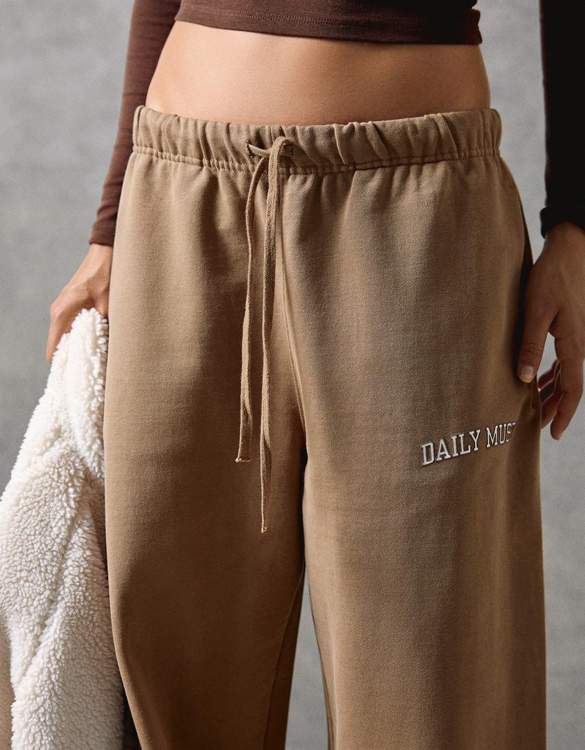 Pantaloni jogger flaușați broderie-Camel