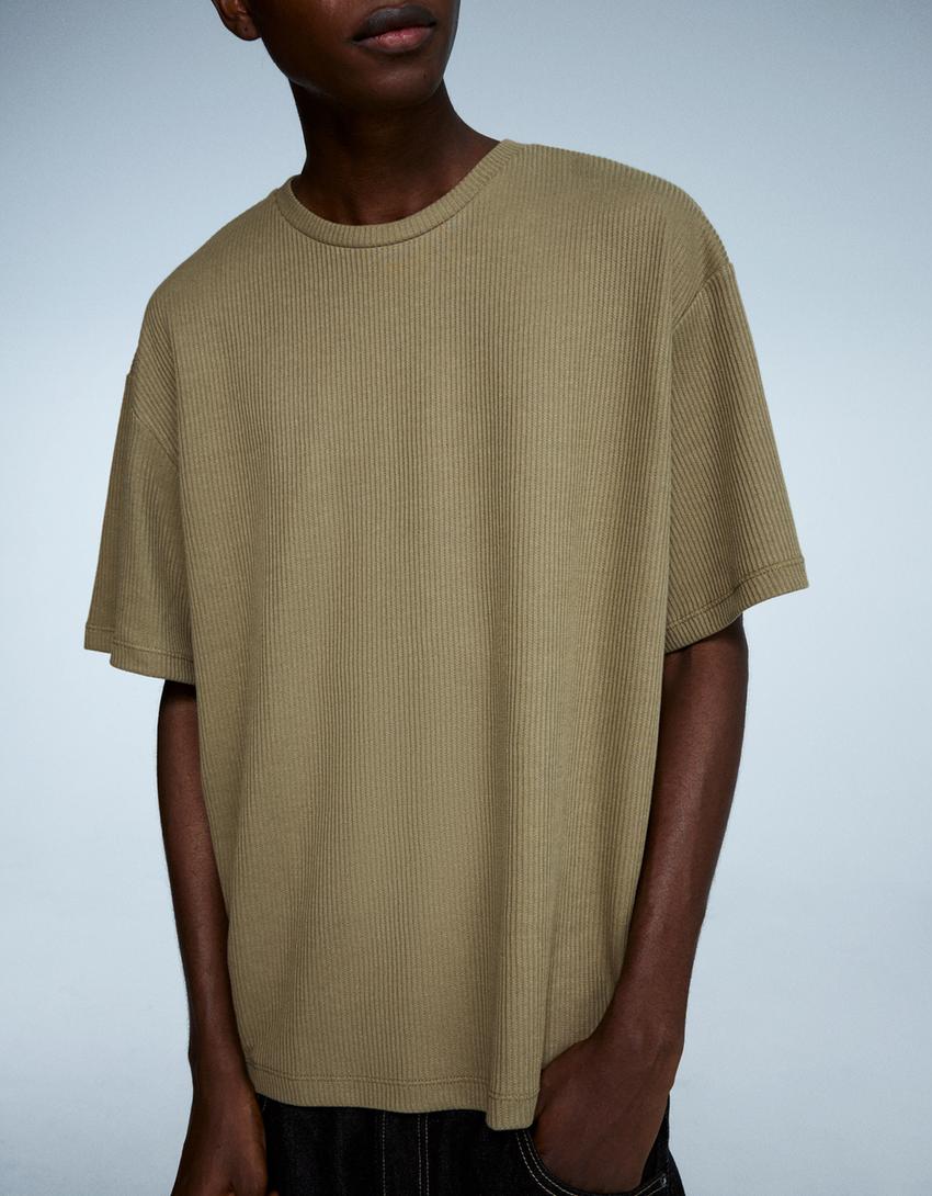 Textured short sleeve T-shirt-Khaki