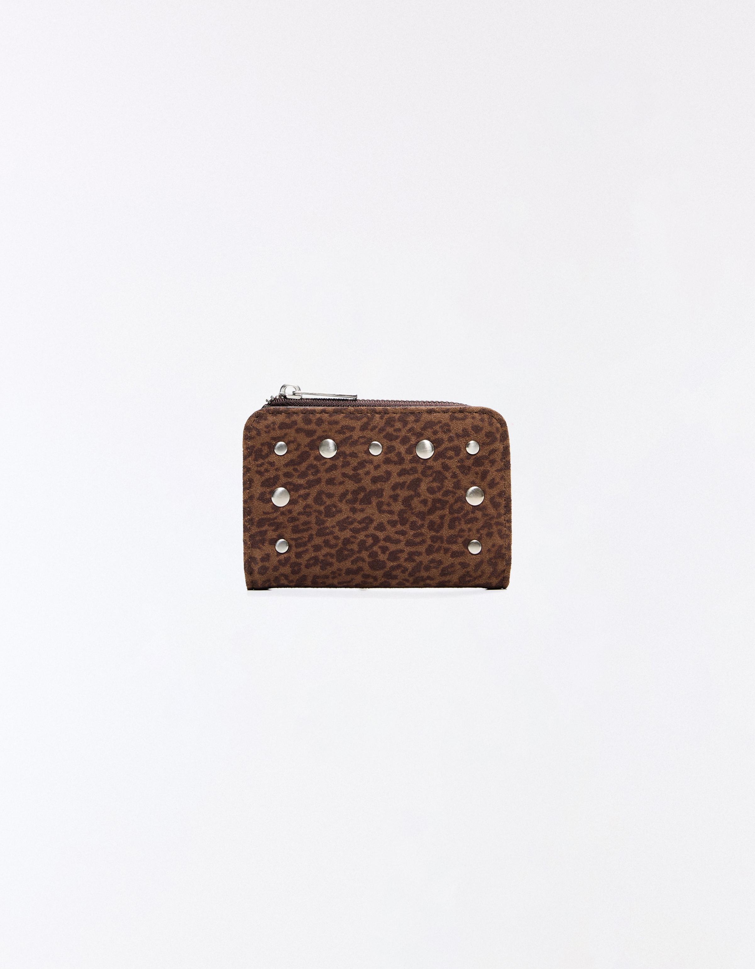 Animal print coin purse with studs — Brown