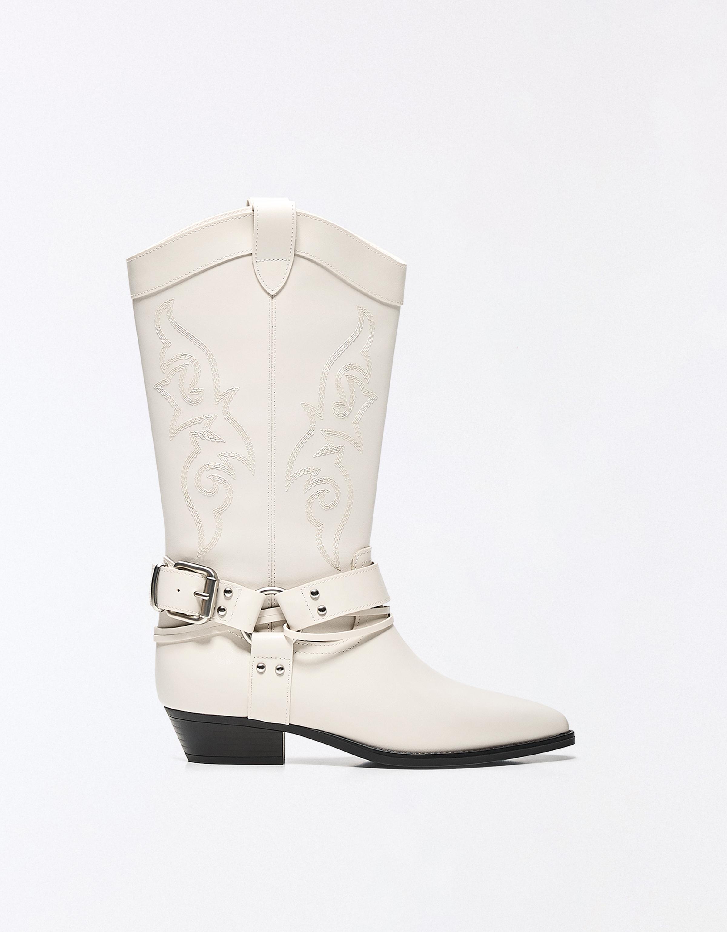 Bershka Bota Cow Plana Bordados Mujer Blanco