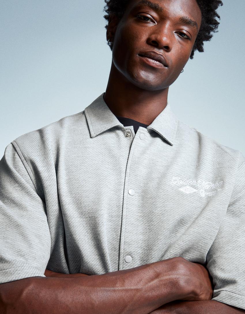 Camisa manga corta bordado-Gris