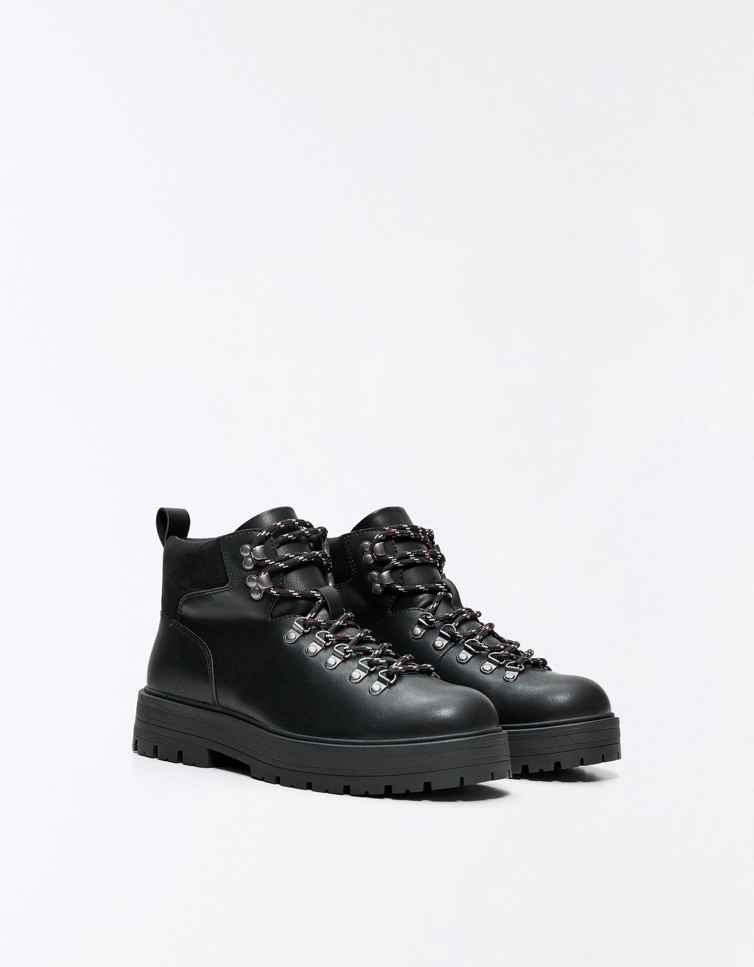 LACE-UP ANKLE BOOTS — BLACK