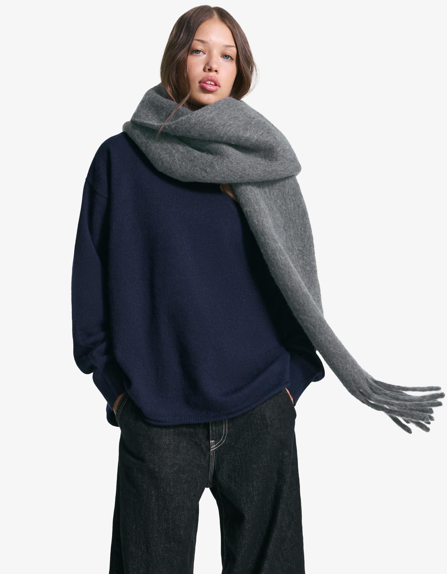 Bershka Bufanda Lisa Mujer Gris