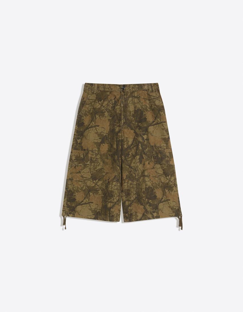 Printed Bermuda shorts-Khaki