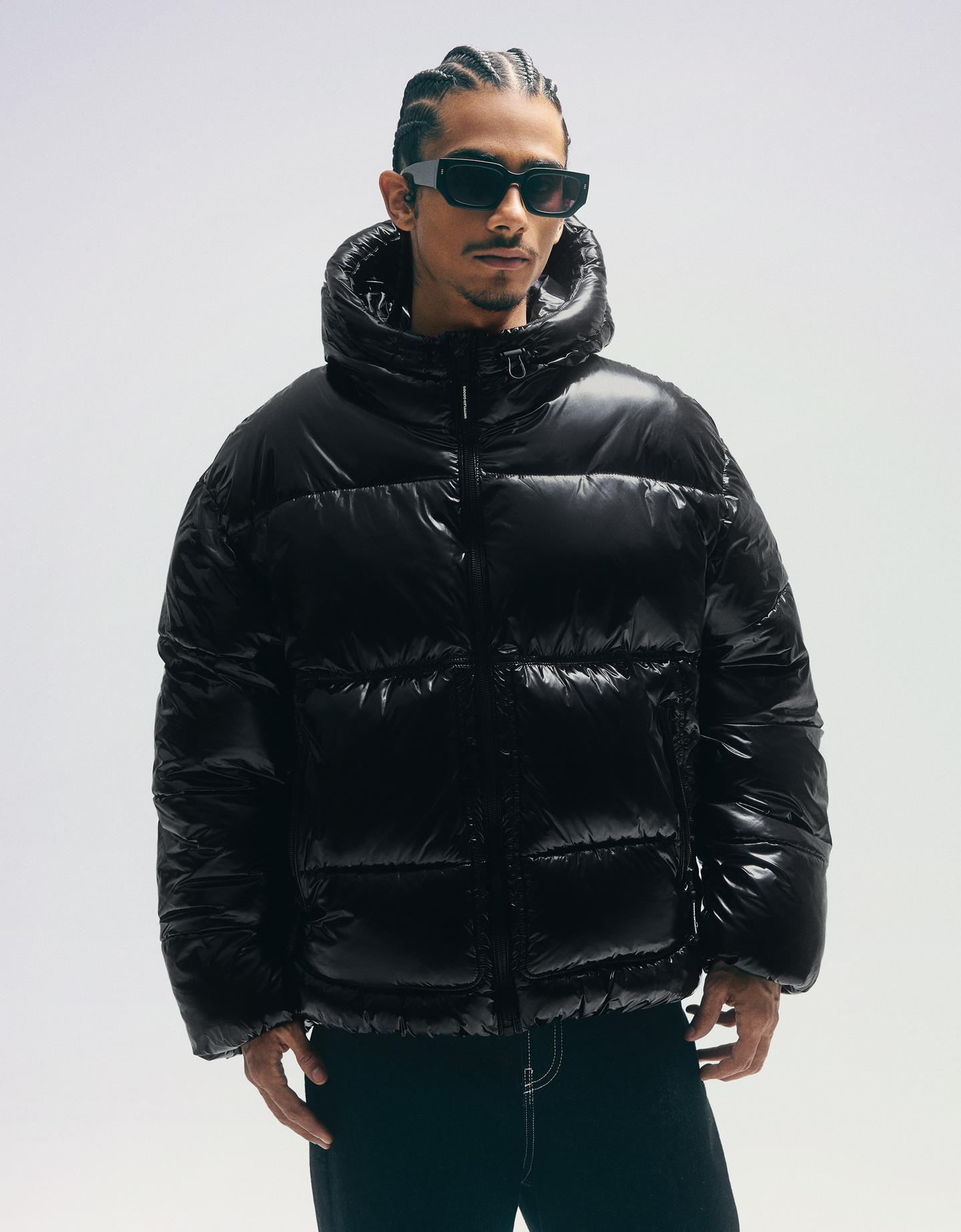 Bershka pikowana kurtka z kapturem czarny