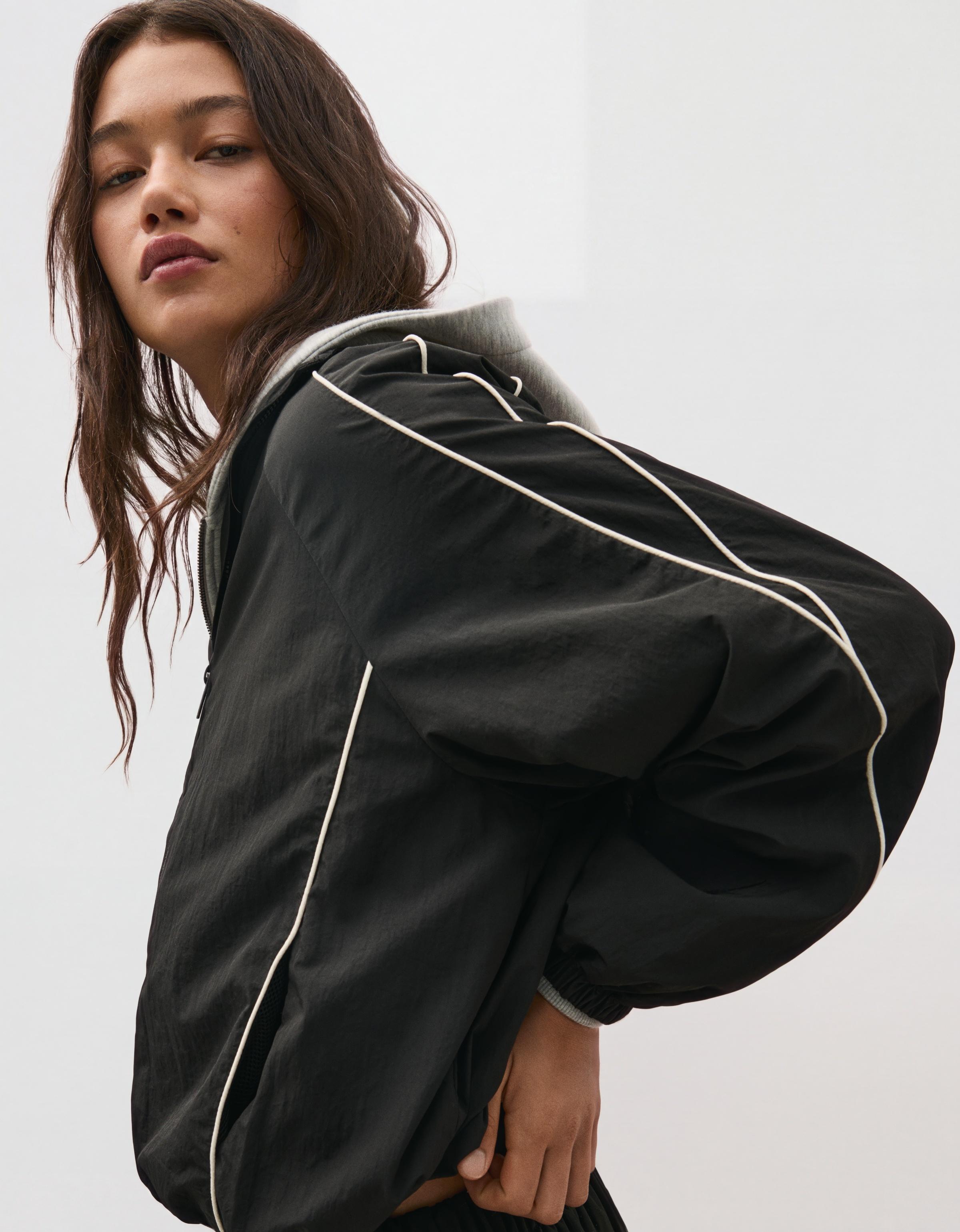 Contrast lightweight jacket — Black