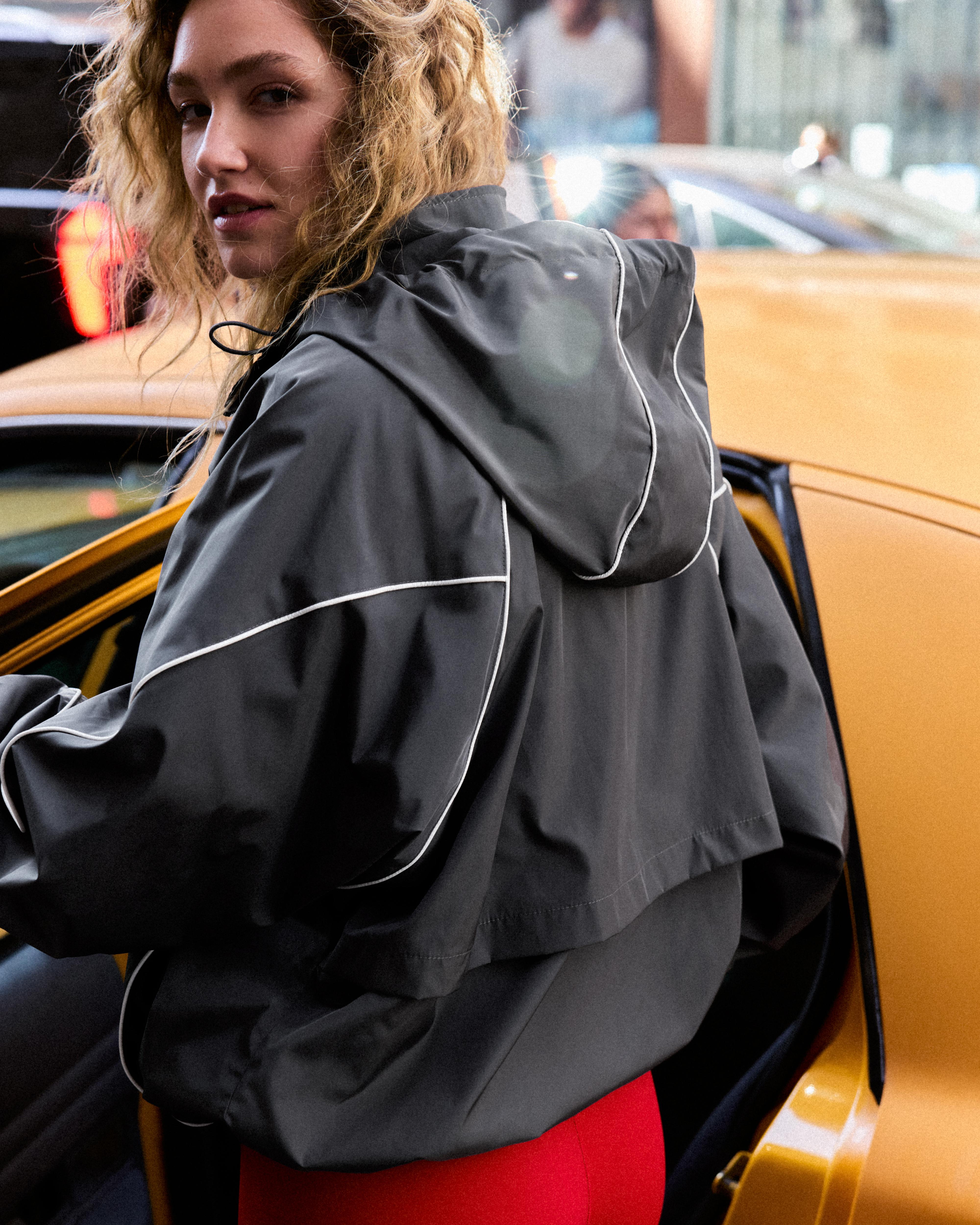 Technical jacket with contrast hood — Grey