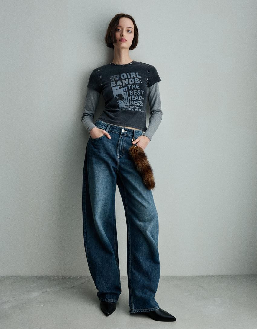 Camiseta manga corta tachas print-Gris oscuro