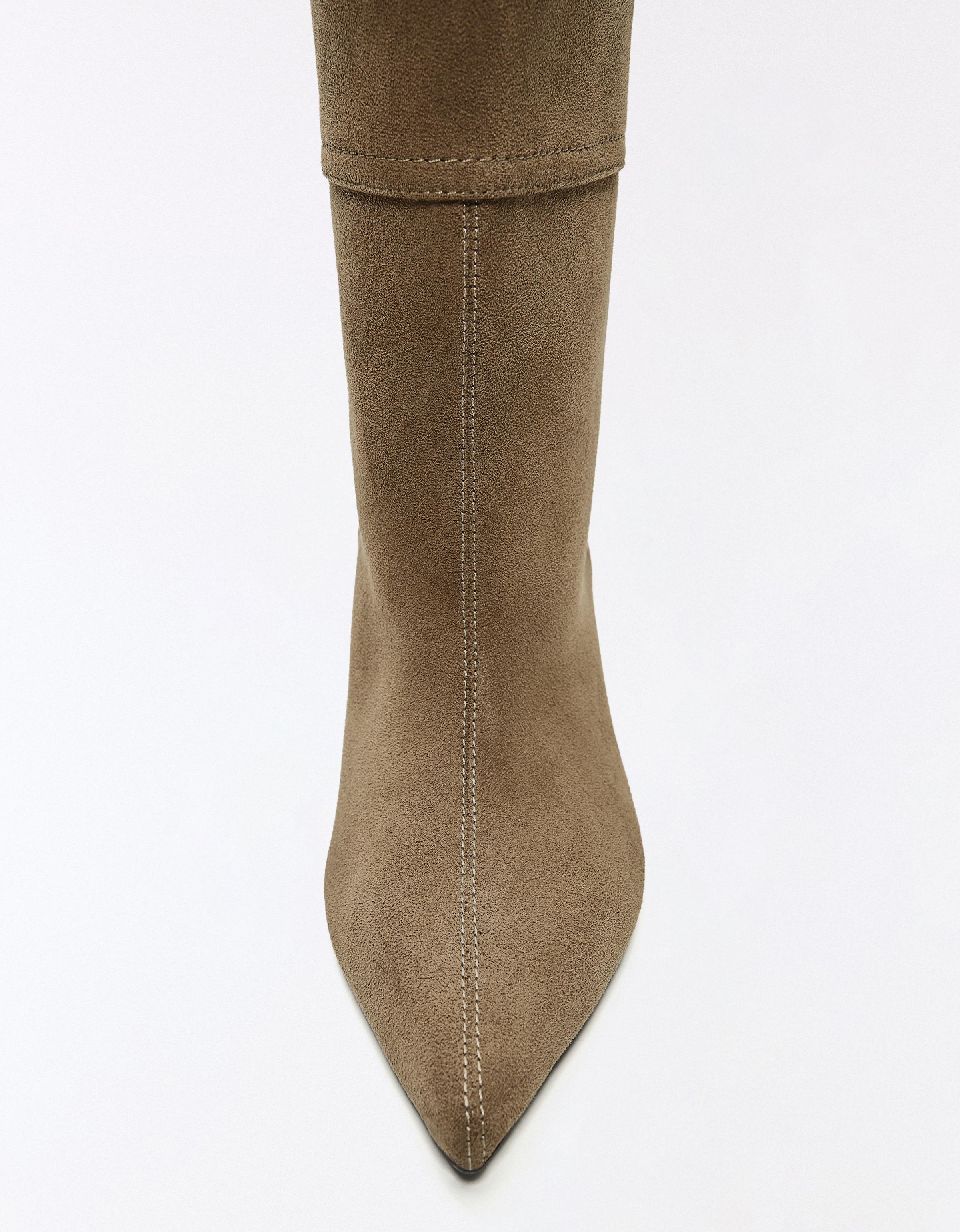 Fold-over heeled ankle boots — CAMEL